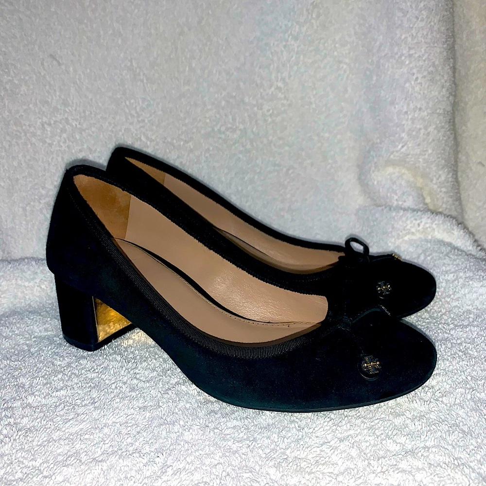 🔥 Tory Burch Laila Ballet Slipper Black Suede Pumps with Gold accents 6.5 🔥